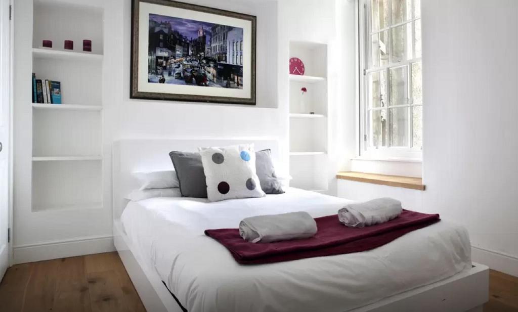 Clamshell Land - Royal Mile Apartment Edinburgh Room photo